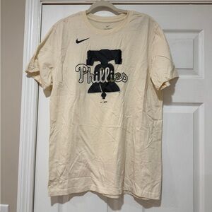 MEN’S NIKE CREAM PHILADELPHIA PHILLIES CAMO LOGO T-SHIRT - L